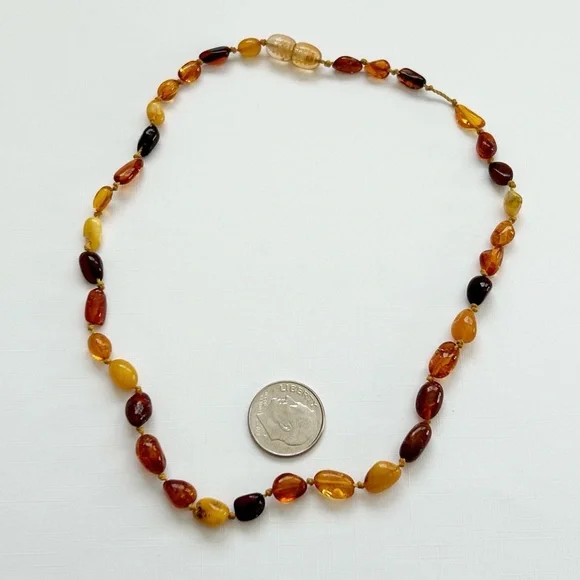 Vintage Amber Necklace - Picture 4 of 7